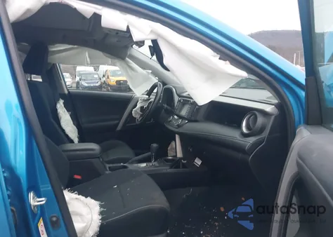 2018 Toyota Rav4 Xle из США, поврежденный, VIN 2T3RFREV6JW804556